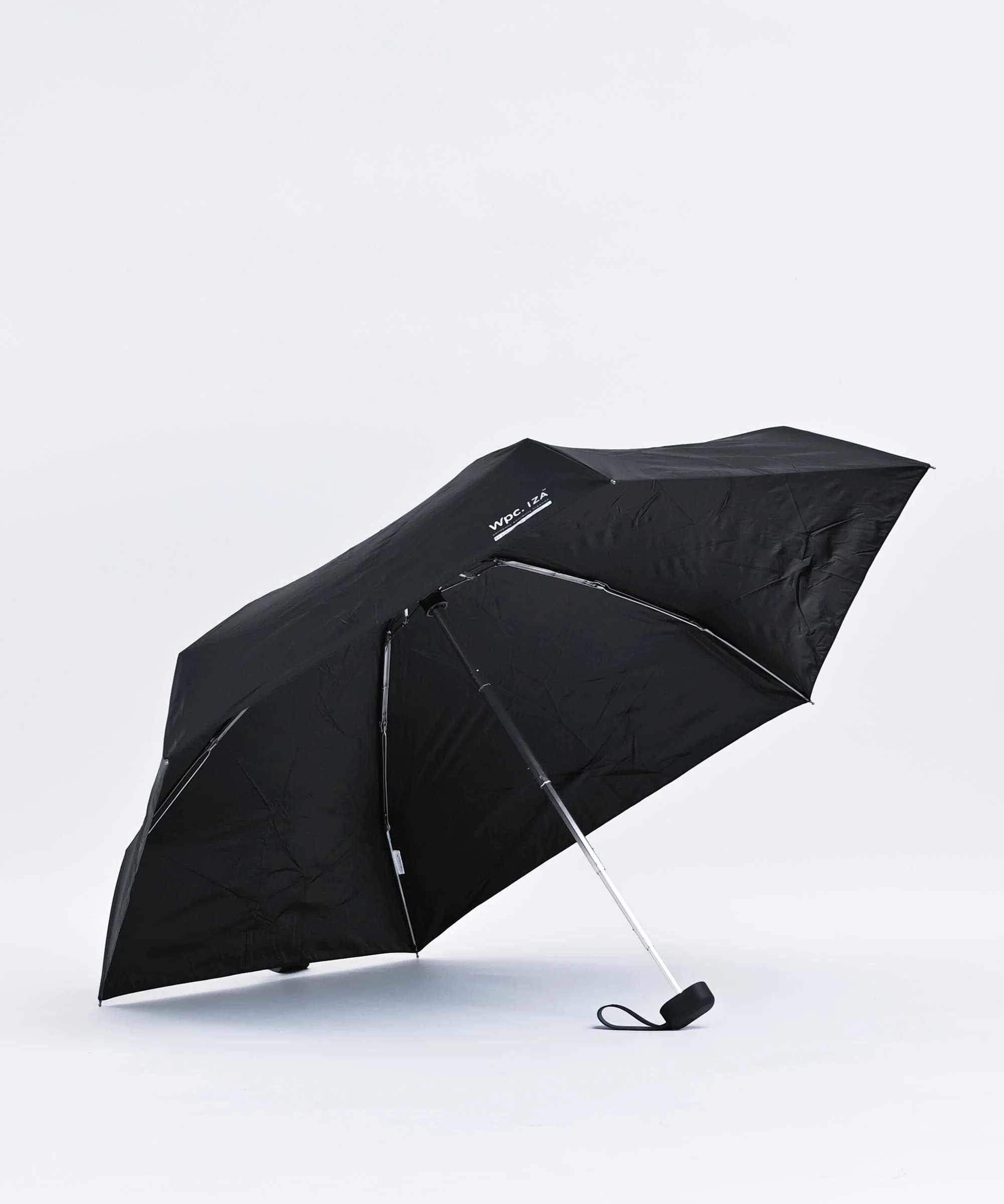 The Era When Men Carry Parasols Too. The "Wpc. IZA" Is Your Personal Portable Air Conditioner.