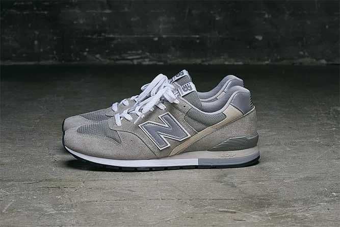 The pinnacle of sneaker design. The "New Balance 996" is a walking aid created by an orthopedic surgeon.