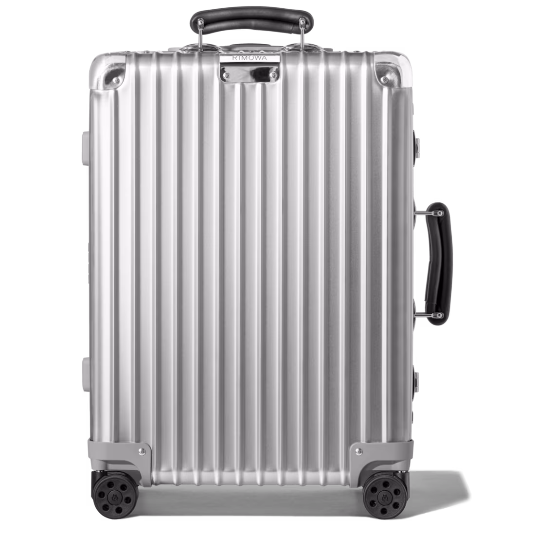 The More Dented, the More Beautiful: RIMOWA, the Aluminum Wings That Carry Your Travel Memories