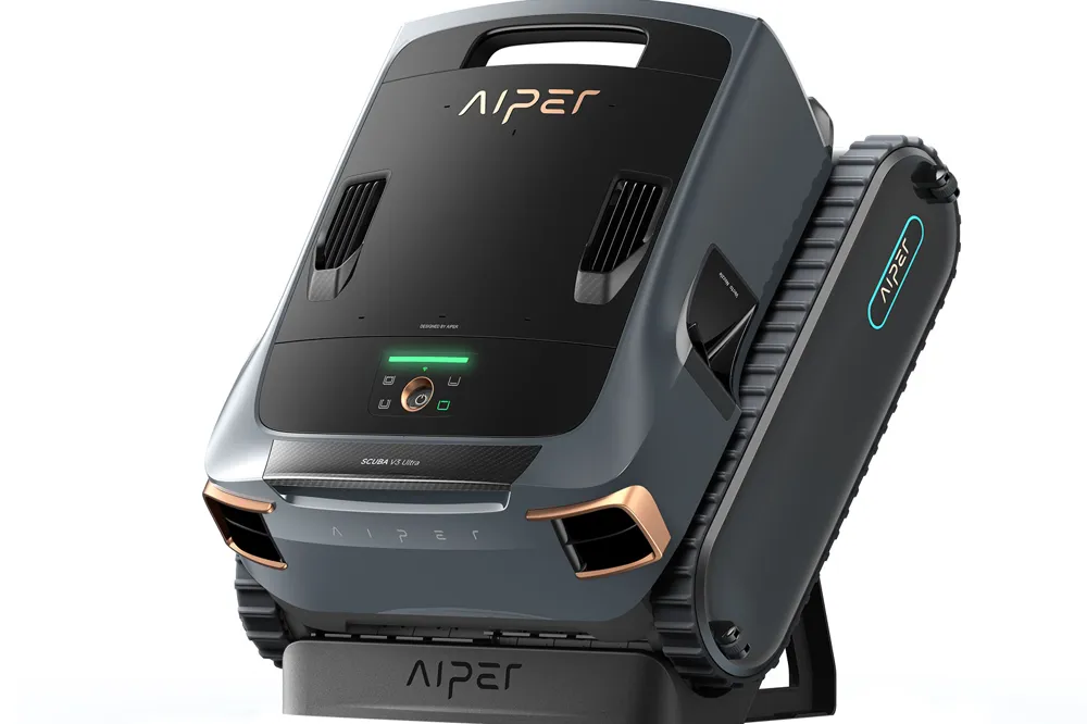 The end of pool cleaning. The "Aiper Scuba V3 Ultra" is the perfected Roomba of the pool floor.