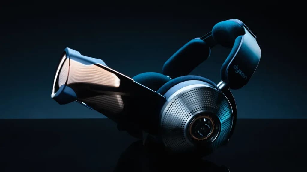 Dyson's Madness, or the Future? The Air-Purifying "Dyson Zone" Headphones Pose a Question About the Final Form of Urban Living