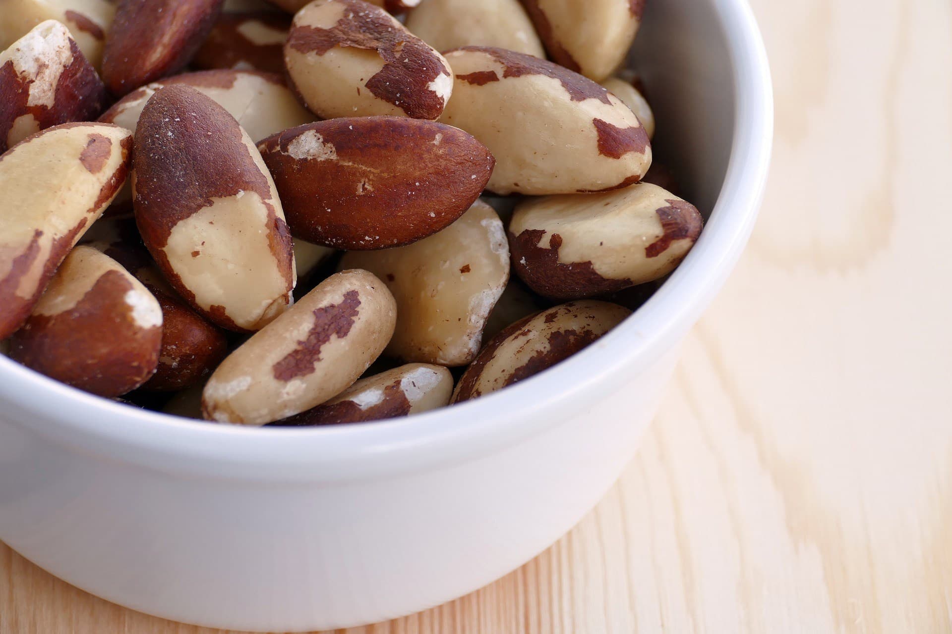 Shake It and the Big Pieces Rise: Watching the Brazil Nut Effect in Your Own Hands