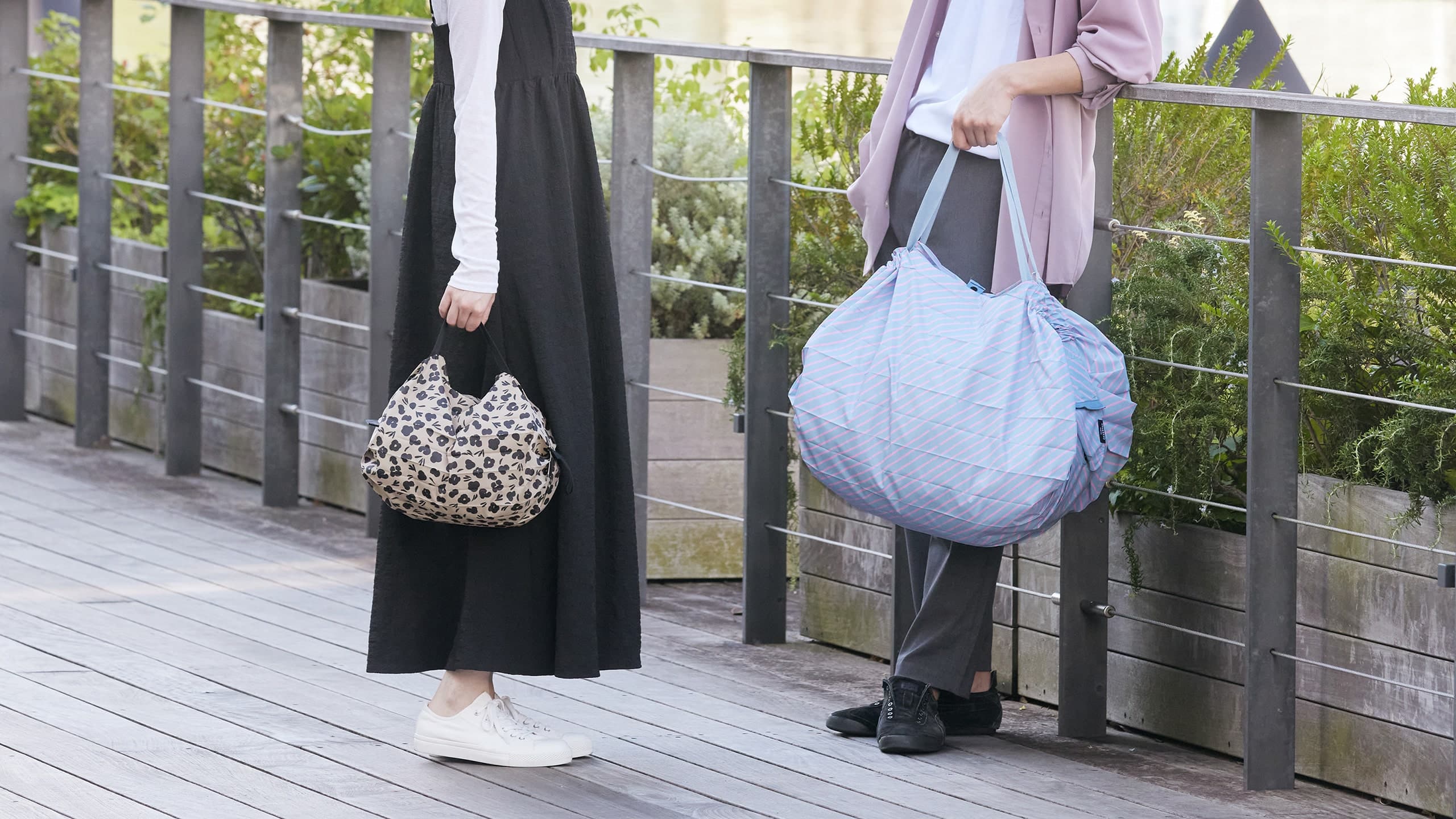 Engineering the Fold: How the "Shupatto" Eco Bag Stores Fabric Through Physics