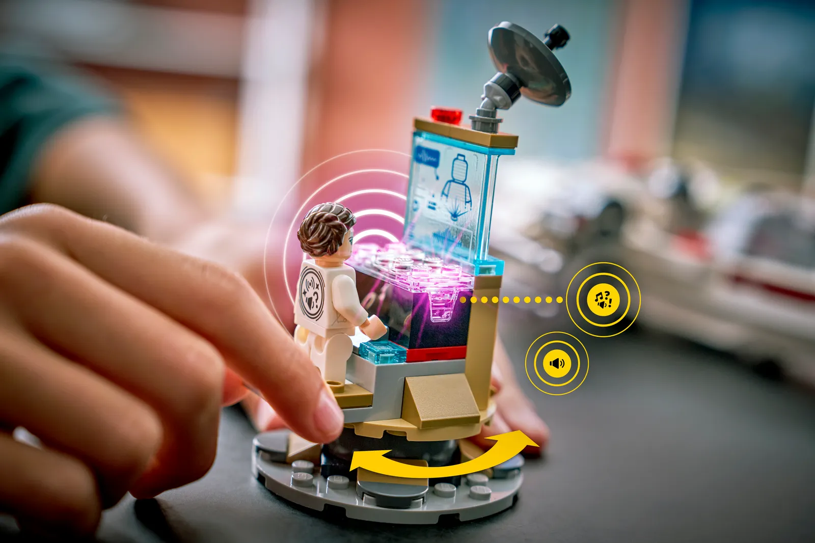 LEGO Comes Alive. "LEGO Smart Play" Is a Next-Generation Game Console Without a Screen.