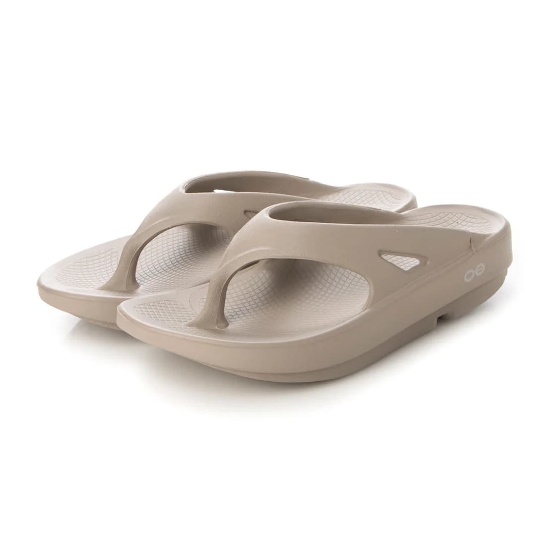 Walking on clouds. "OOFOS" is a magical sandal that absorbs your fatigue.
