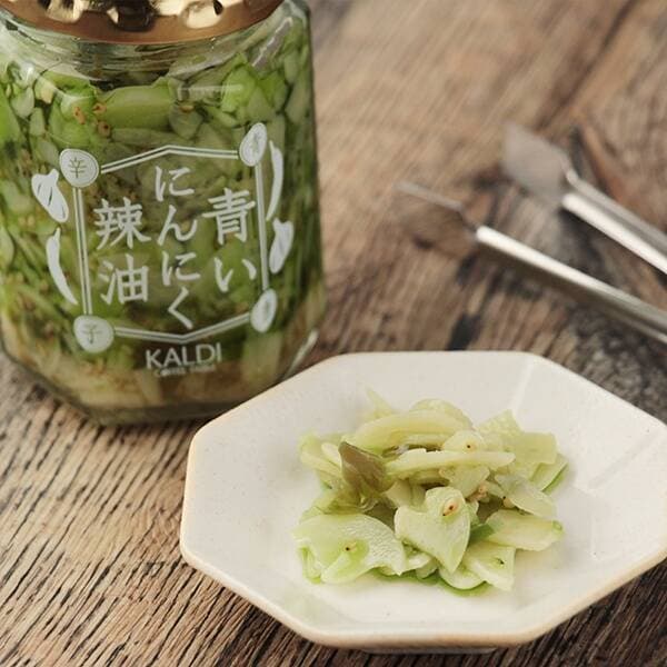 The Devilish Jar That Goes With Everything: KALDI's "Blue Garlic Rayu with Green Chili" Is the Ultimate All-Purpose Condiment That Rules the Dinner Table