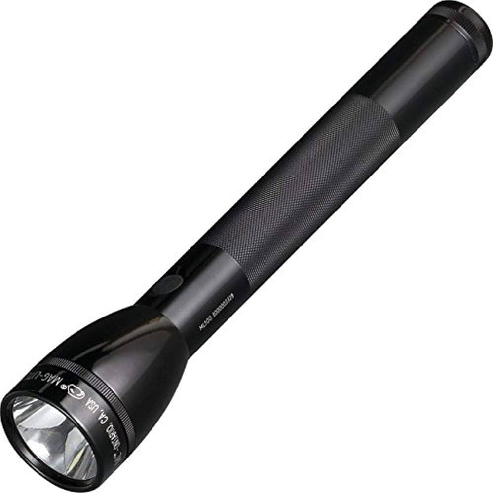 Is Your Phone's Flashlight Enough? The Maglite Is a "Glowing Iron Rod" That Doubles as a Baton.